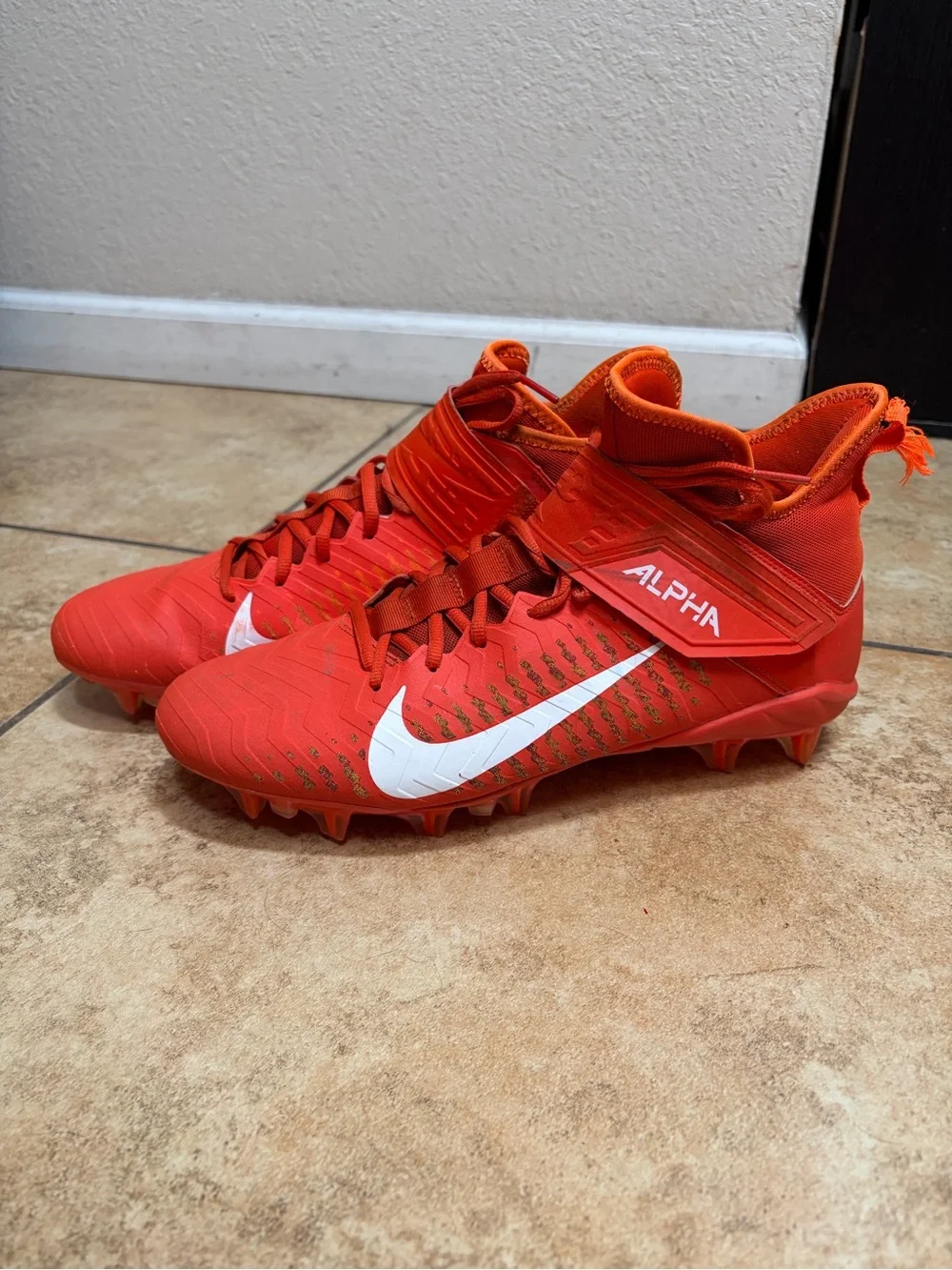 Nike Alpha Pro 2.0 Football Cleats